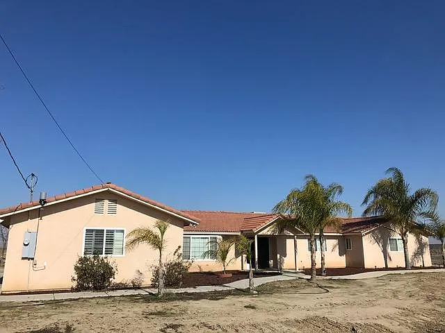 9440 E Conejo Ave
