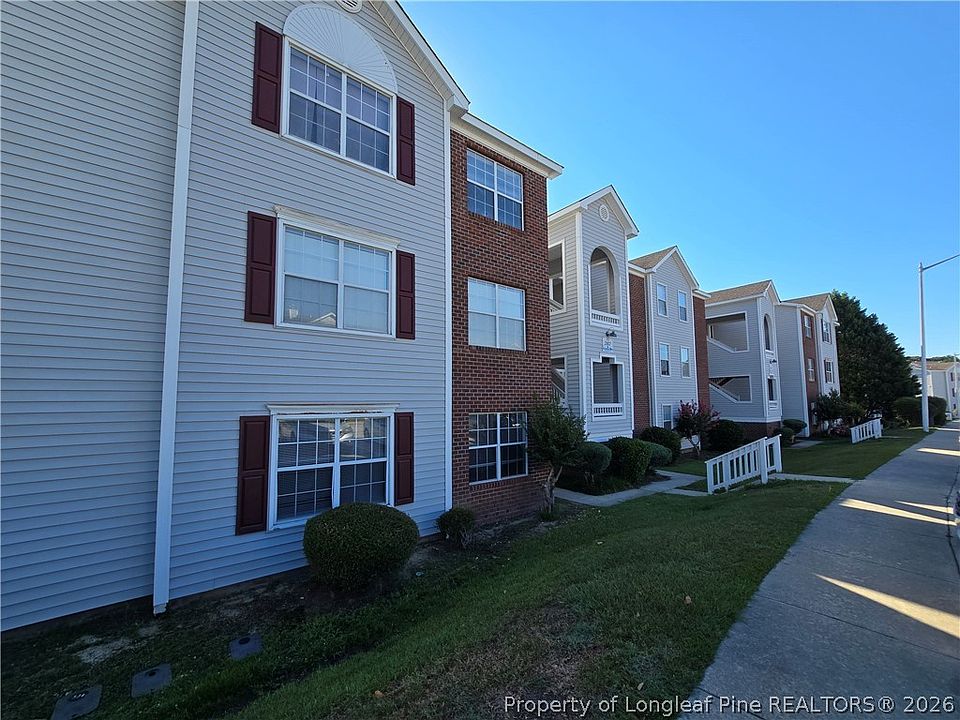 1st image of 267-1 Waterdown Dr