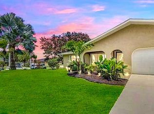 2901 SE Darien Rd, Port Saint Lucie, FL 34952