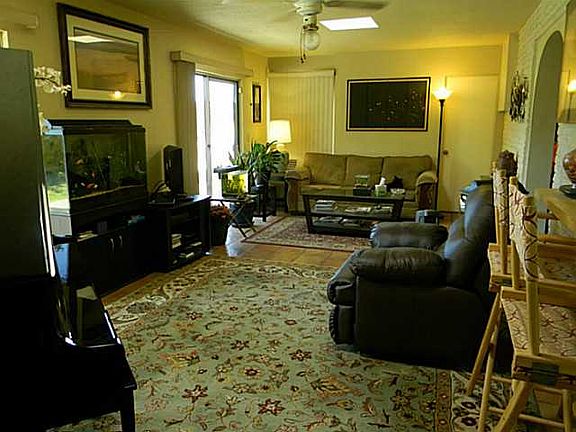 3rd image of 321 De Leon Dr