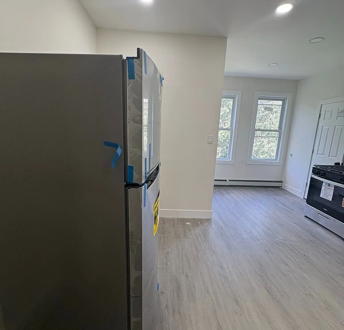 1 bed, 650 sqft, $1,600 — Photo 4