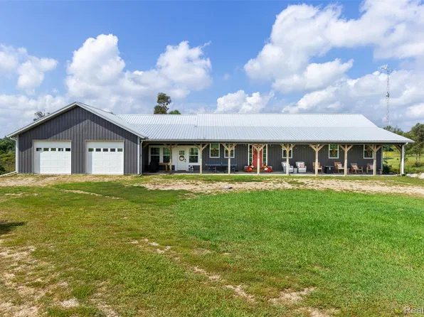 8040 Steamburg Rd, Hillsdale, MI 49242