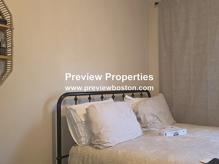 321 N Harvard St #P — Photo 20