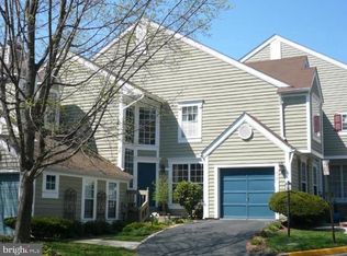 1516 Deer Point Way, Reston, VA 20194