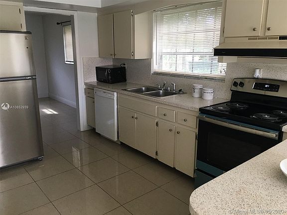 5th image of 4841 Ponce De Leon Blvd #4841