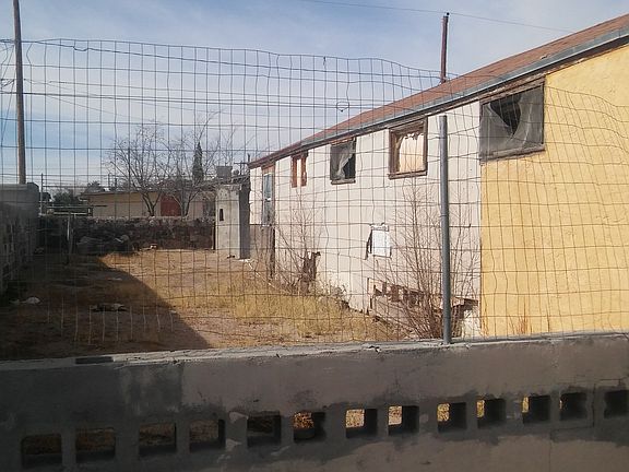 2nd image of 104 Palo Verde Dr