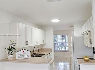 2280 NW 171st Ter, Pembroke Pines, FL 33028