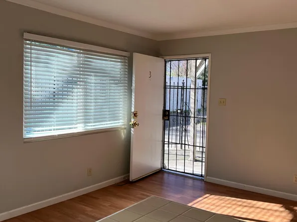 512 21st St APT 6, Sacramento, CA 95811