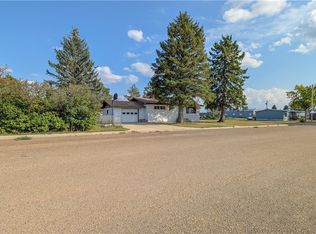 706 5th Ave E, Culbertson, MT 59218