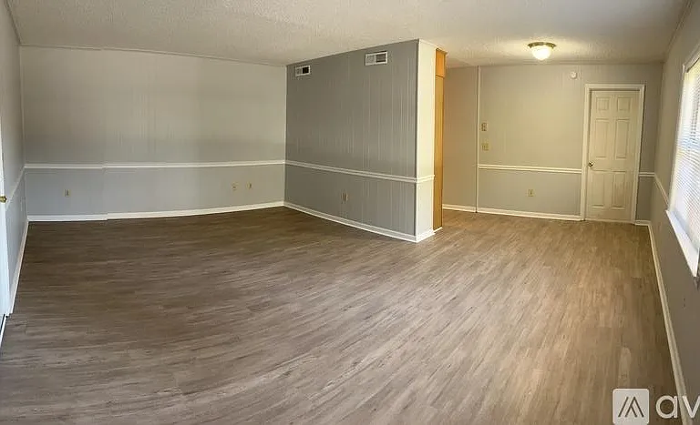 Spacious Den and Dining area
