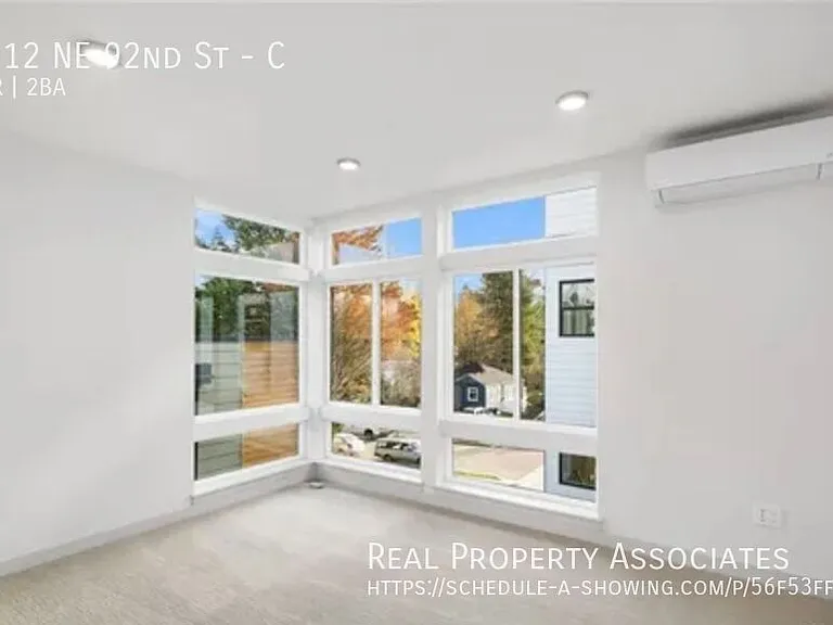 1012 NE 92nd St #C — Photo 19