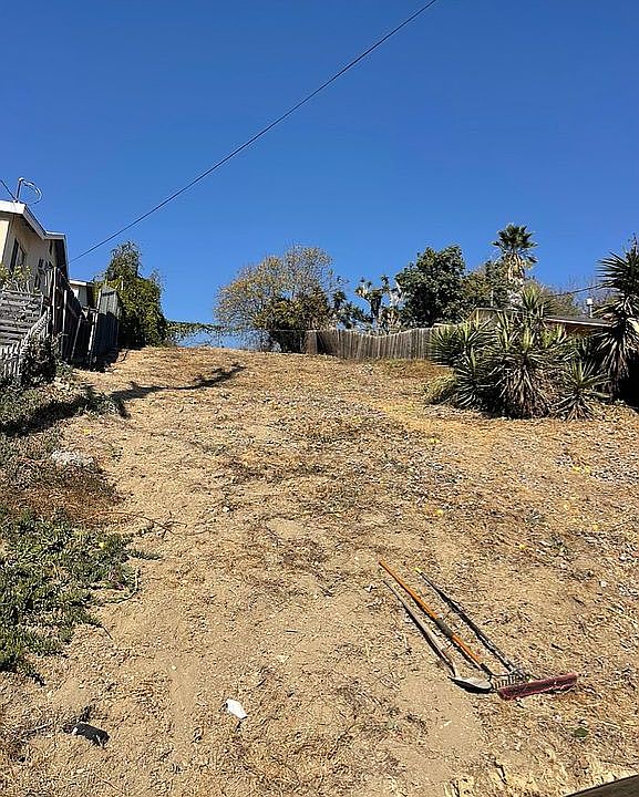 2nd image of 4113 Mercury Ave