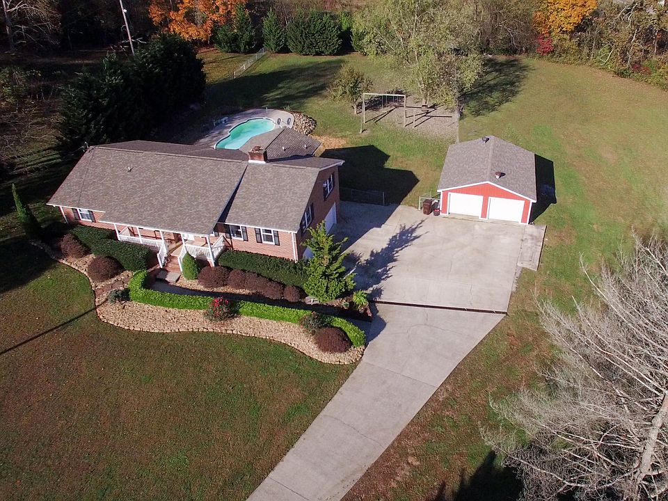 1st image of 286 Scenic View Ln