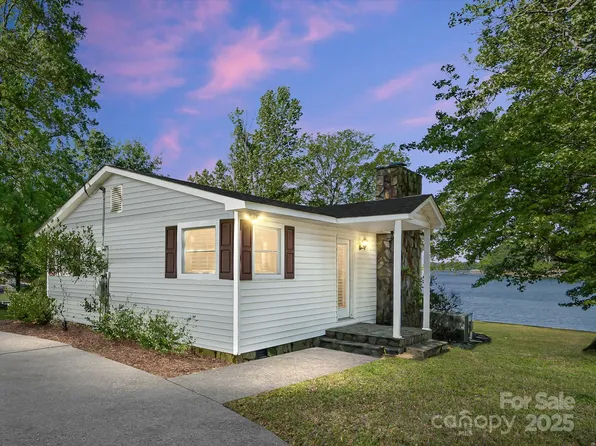 17835 Terryglass Ln, Charlotte, NC 28278