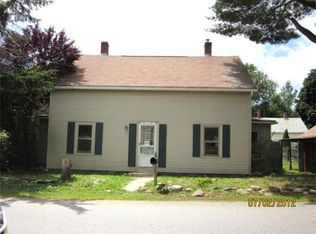 23 Snell St, Sturbridge, MA 01518