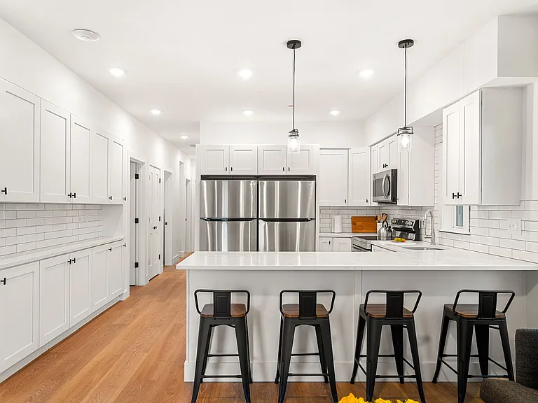 90 Forbes St #2 — Photo 9