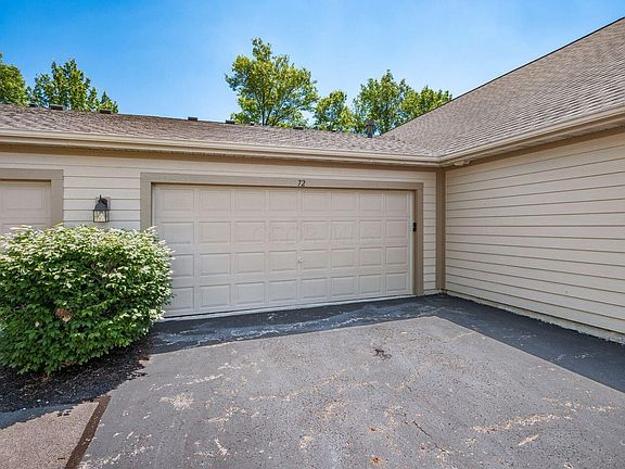 3rd image of 72 Villamere Dr #11