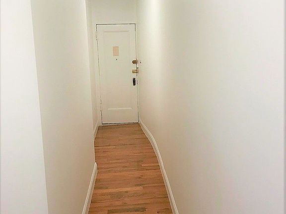 4th image of 2576 41st St APT 2G