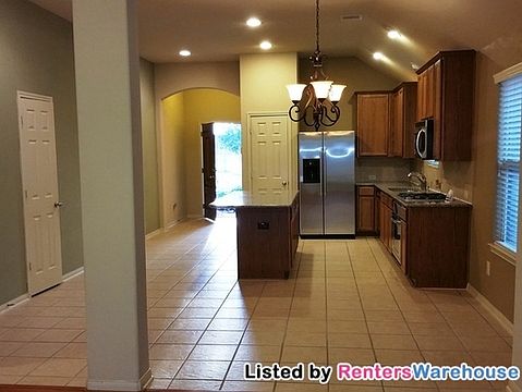 5th image of 8019 Haven Bend Ln