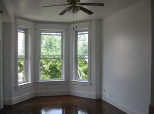 939 W 32nd St APT 2F, Chicago, IL 60608