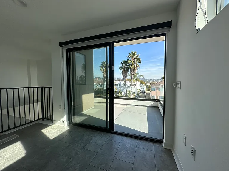519 N Normandie Ave #1 — Photo 17