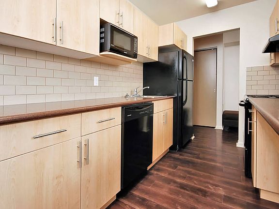 4th image of 111 Grey St