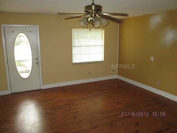 2nd image of 890 Pearl Dr