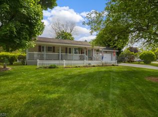 14 Justine Pl, Roxbury Twp., NJ 07876