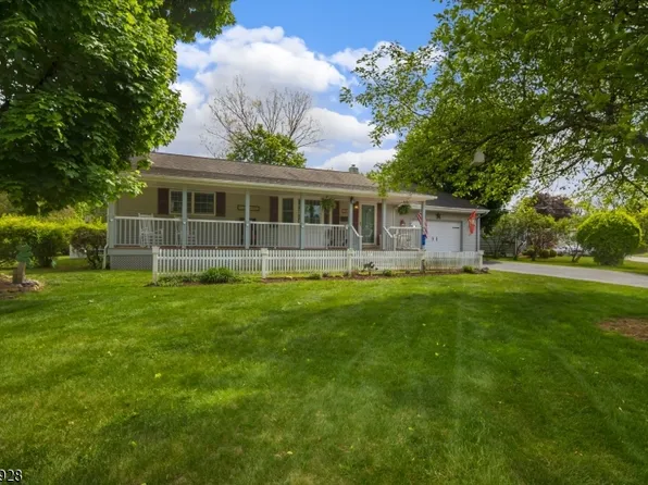 14 Justine Pl, Roxbury Twp., NJ 07876