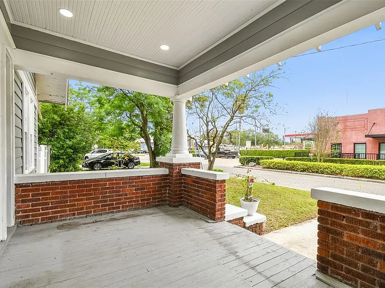6810 N Navin Ave — Photo 47