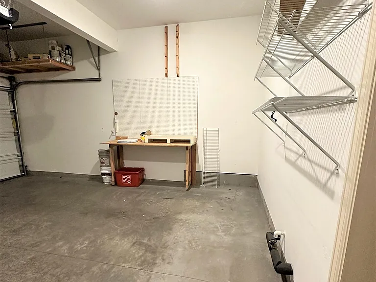 20672 SW Edgemont St — Photo 32
