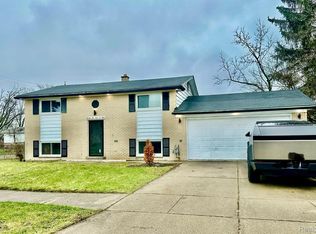 26309 Penn St, Inkster, MI 48141
