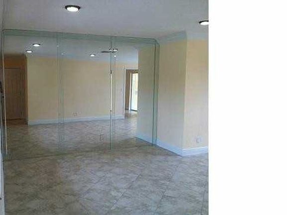 4th image of 10535 NW 40th St