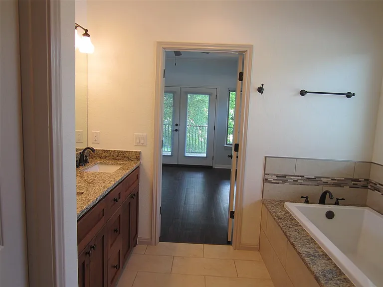 5305 Duval St #A — Photo 21