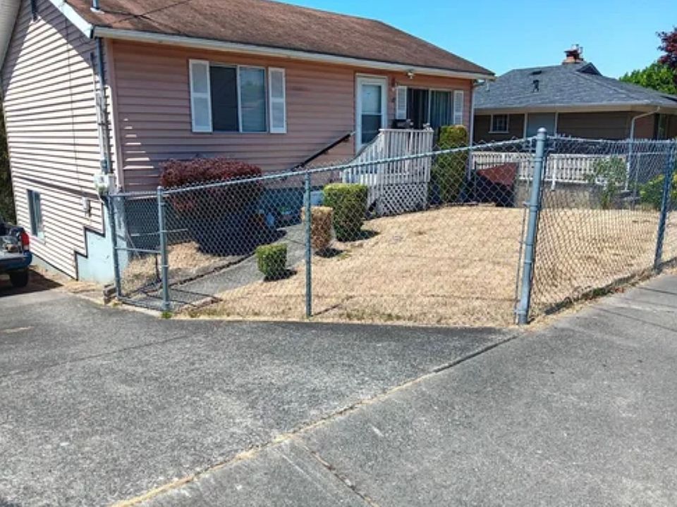 2nd image of 716 S Stevens St