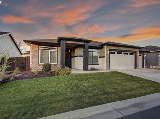 612 NW 25th Way, Battle Ground, WA 98604