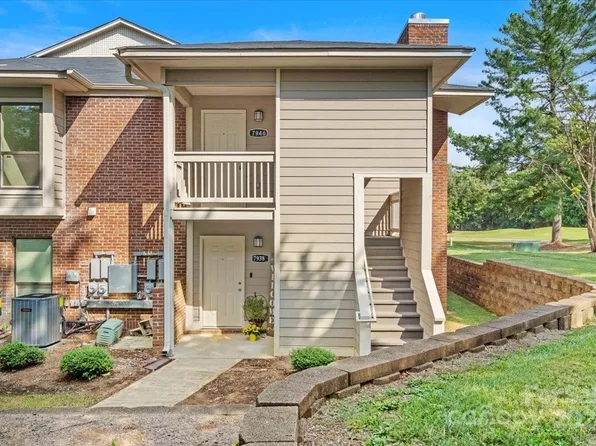7946 Greenside Ct, Charlotte, NC 28277