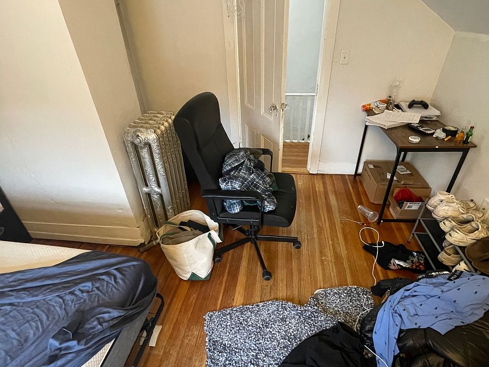 1st image of 76 Curtis St #2JR