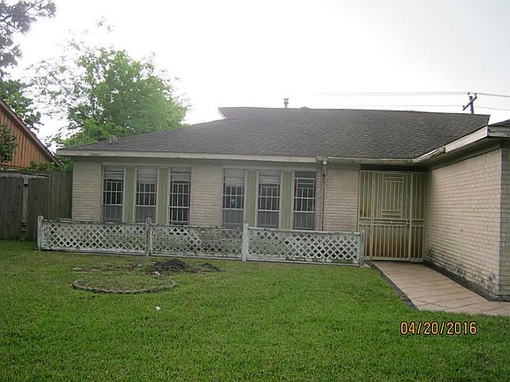 2nd image of 11219 Carvel Ln