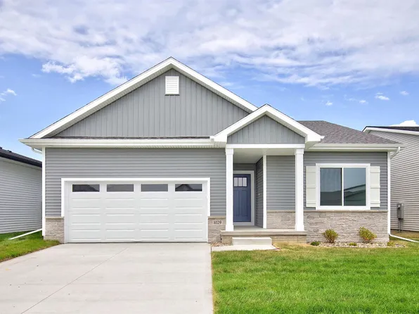 1029 NW Yorktown Dr, Waukee, IA 50263
