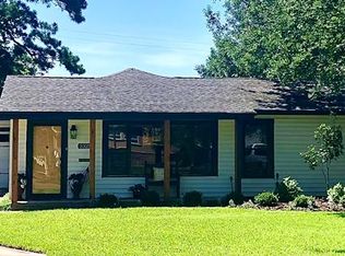 2325 6th St, Port Neches, TX 77651