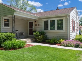 8304 N 52nd St, Brown Deer, WI 53223