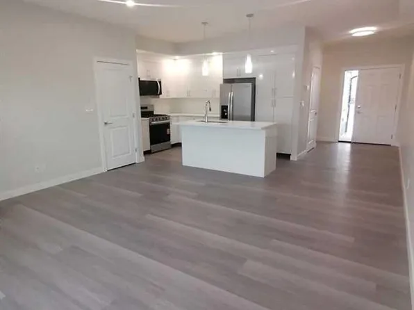 351 SE Monteith Dr SE #74, High River, AB T1V 0E9