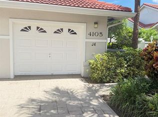 4105 Carriage Dr APT J4, Pompano Beach, FL 33069