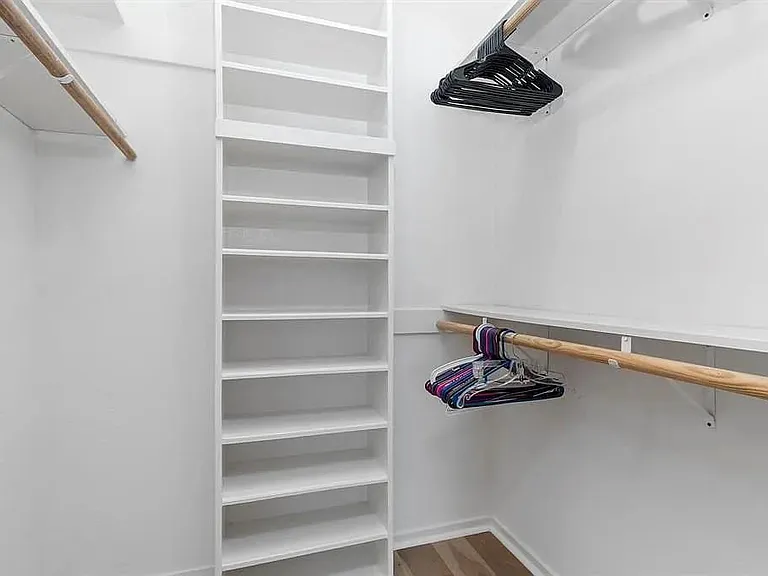 1100 Augusta Dr #3 — Photo 18