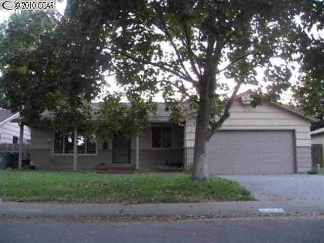 1st image of 1152 Longcroft St