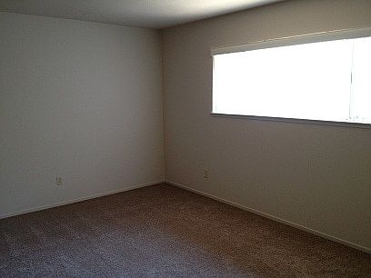 4th image of 2222 Louisa St