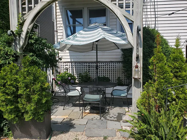 2617 N Bosworth Ave #1 — Photo 12