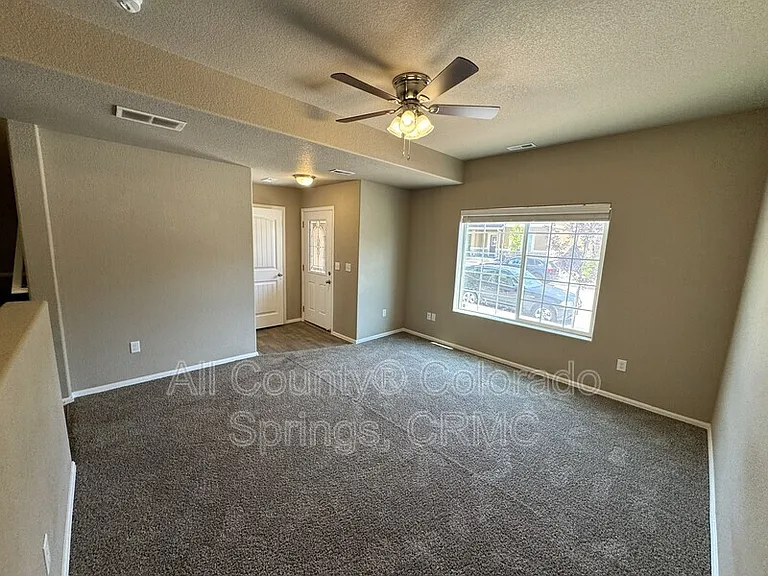 7622 Jack Pine Grv — Photo 4