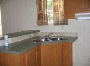 39648 Bay Ave, Zephyrhills, FL 33540